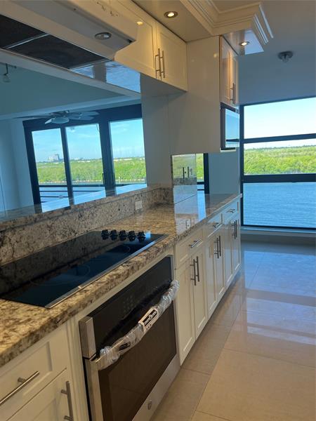 Image 12 of 24 For 3200 Ocean Dr  503