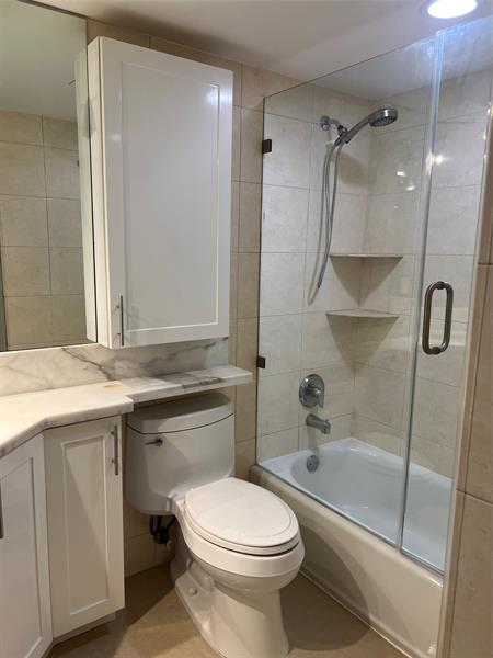 Image 20 of 24 For 3200 Ocean Dr  503