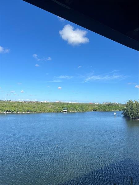 Image 24 of 24 For 3200 Ocean Dr  503