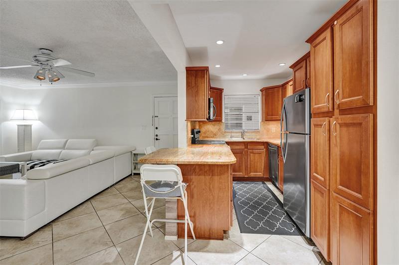 Image 10 of 35 For 1050 13th St  289d