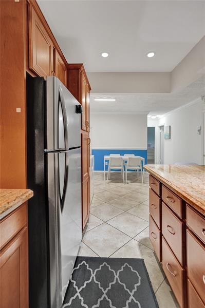 Image 12 of 35 For 1050 13th St  289d