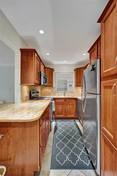 Image 13 of 35 For 1050 13th St  289d