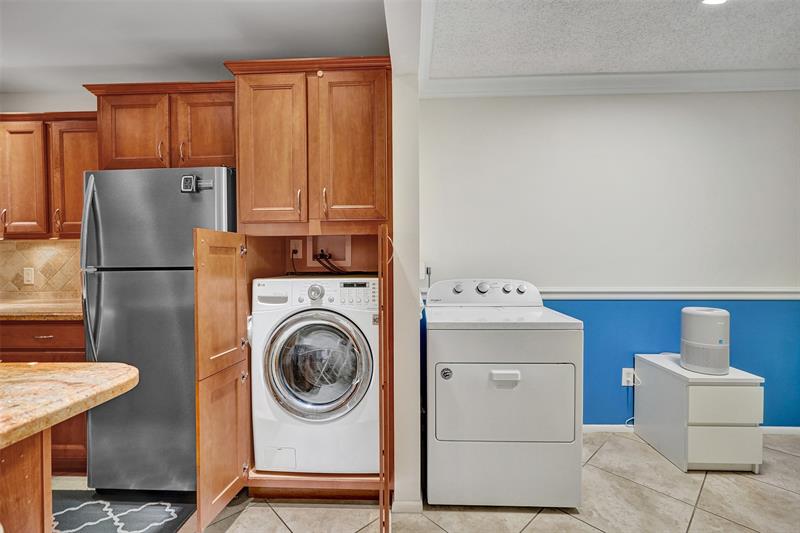 Image 14 of 35 For 1050 13th St  289d