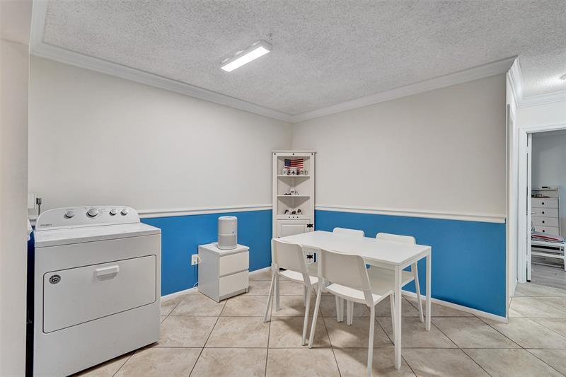 Image 15 of 35 For 1050 13th St  289d