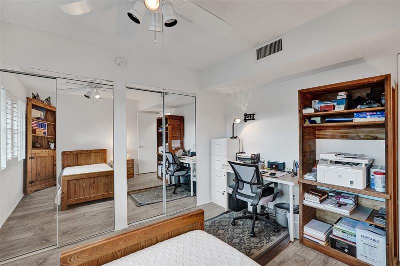 Image 21 of 35 For 1050 13th St  289d