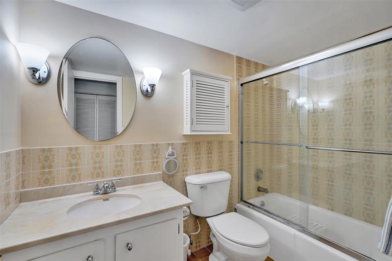 Image 22 of 35 For 1050 13th St  289d