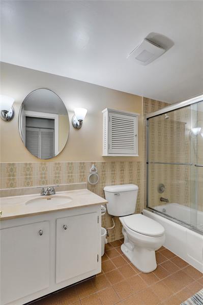 Image 23 of 35 For 1050 13th St  289d