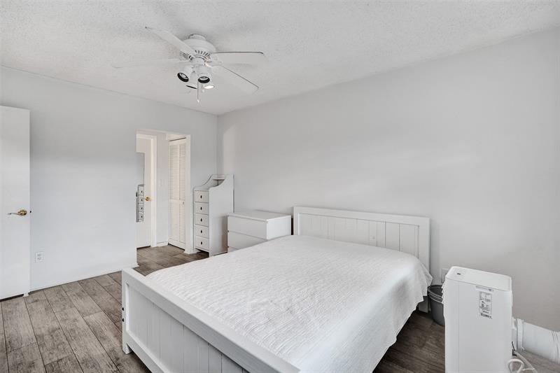 Image 26 of 35 For 1050 13th St  289d