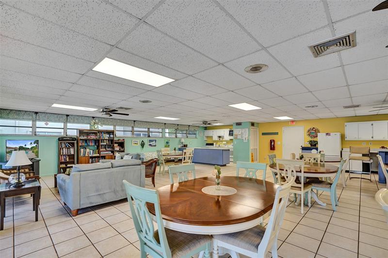 Image 33 of 35 For 1050 13th St  289d