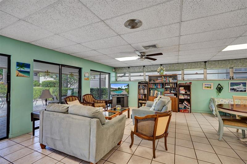 Image 34 of 35 For 1050 13th St  289d