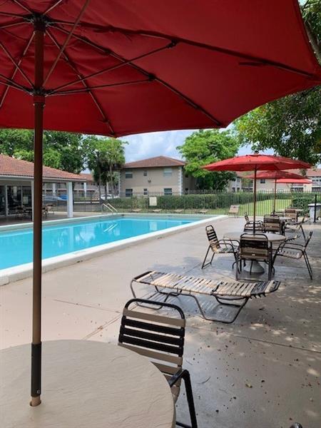 Image 19 of 21 For 8850 Royal Palm Blvd  203