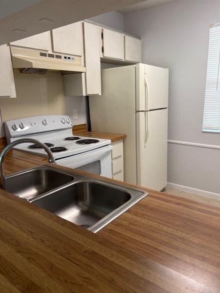 Image 4 of 21 For 8850 Royal Palm Blvd  203