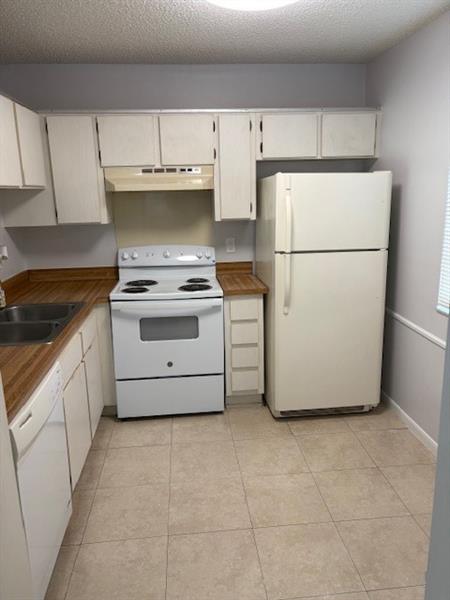Image 5 of 21 For 8850 Royal Palm Blvd  203