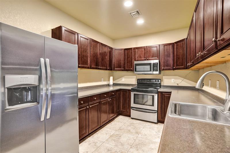 Image 19 of 55 For 624 29th Dr  D