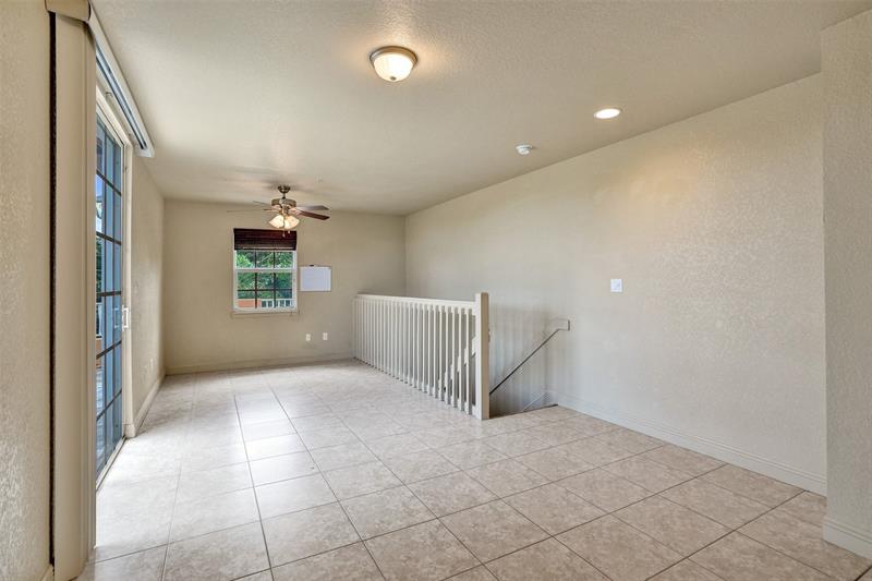 Image 37 of 55 For 624 29th Dr  D