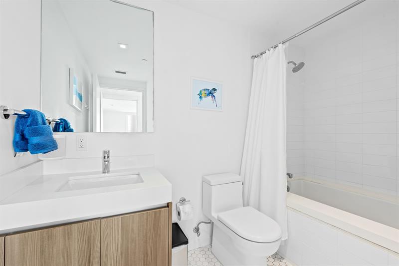 Image 17 of 26 For 401 Birch Road  Ph-1215