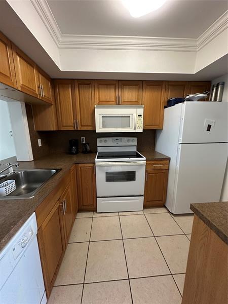 Image 43 of 59 For 1101 Crystal Lake Dr  608