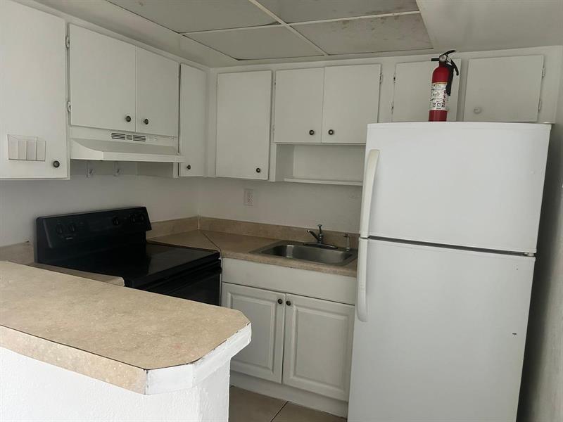 Details for 2240 59th Ter  2240, Fort Lauderdale, FL 33313