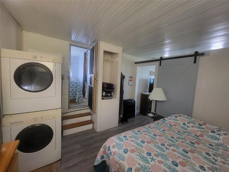 Image 10 of 18 For 6502 54th Ln