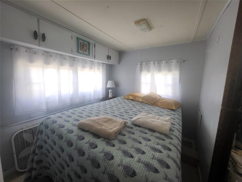 Image 11 of 18 For 6502 54th Ln