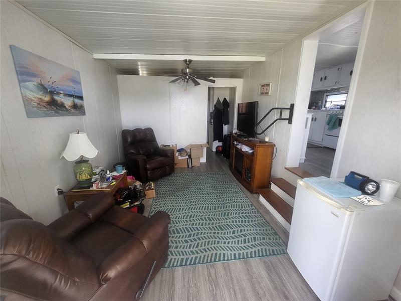 Image 6 of 18 For 6502 54th Ln