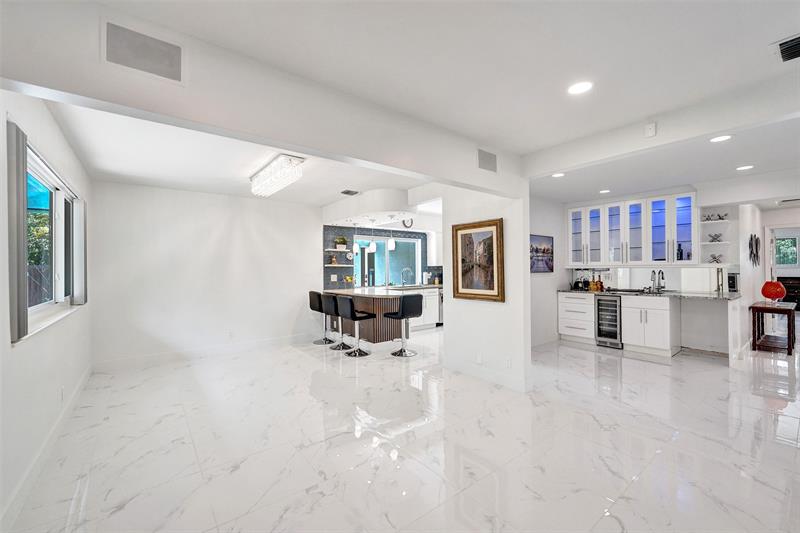 Image 26 of 77 For 2732 26th St