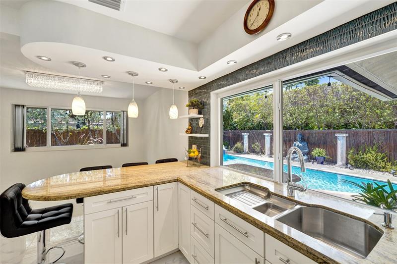 Image 42 of 77 For 2732 26th St