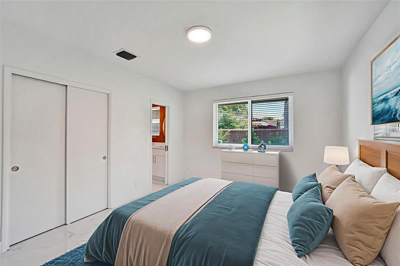 Image 43 of 77 For 2732 26th St