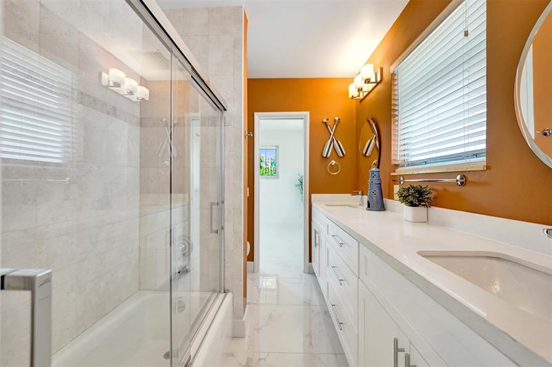 Image 45 of 77 For 2732 26th St