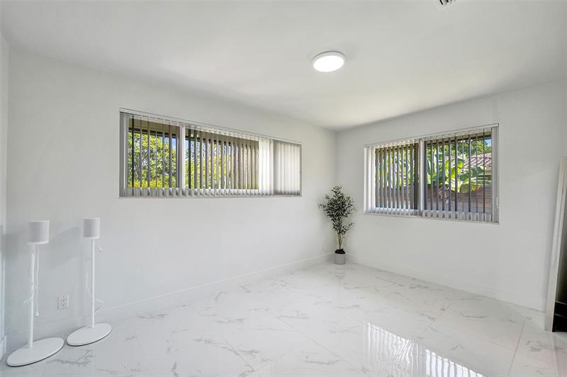 Image 50 of 77 For 2732 26th St