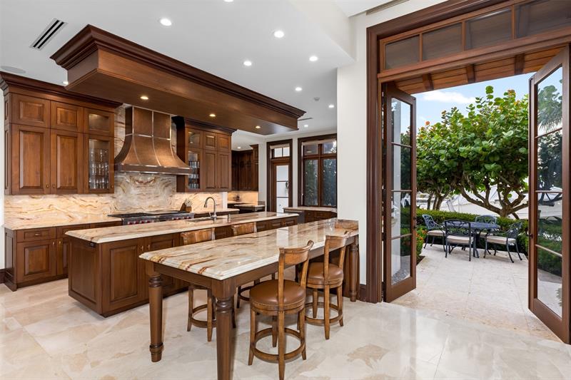 Image 16 of 92 For 632 2nd Key Dr