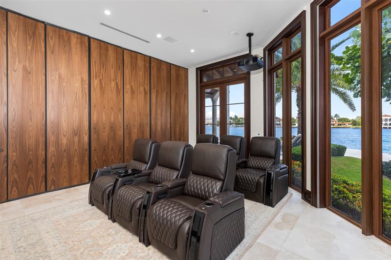Image 27 of 92 For 632 2nd Key Dr