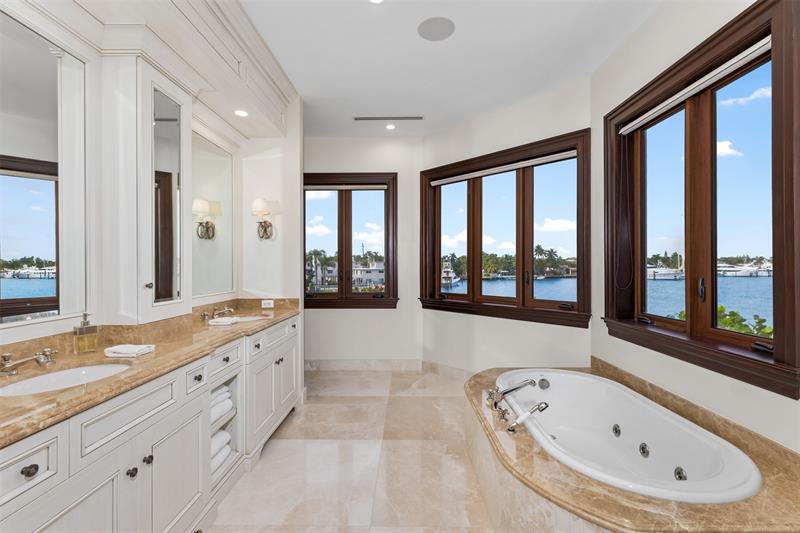 Image 36 of 92 For 632 2nd Key Dr
