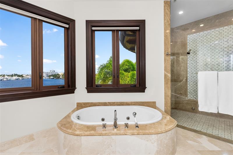 Image 38 of 92 For 632 2nd Key Dr