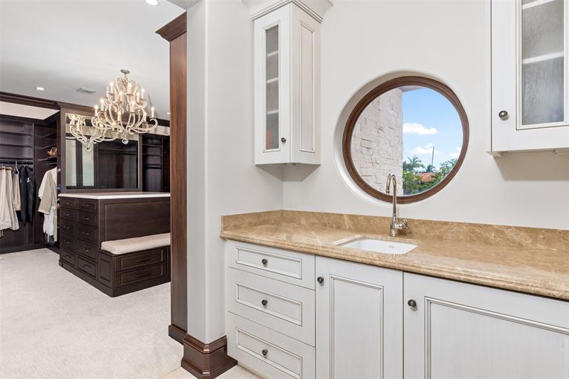 Image 39 of 92 For 632 2nd Key Dr