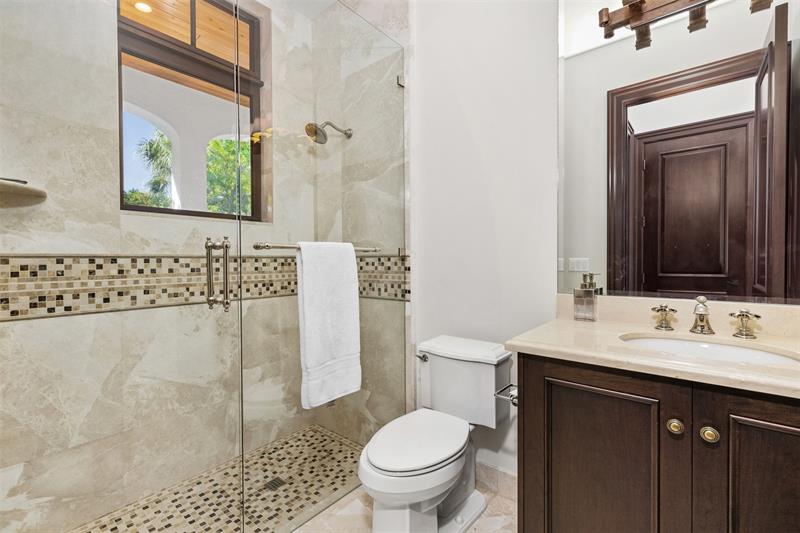 Image 53 of 92 For 632 2nd Key Dr
