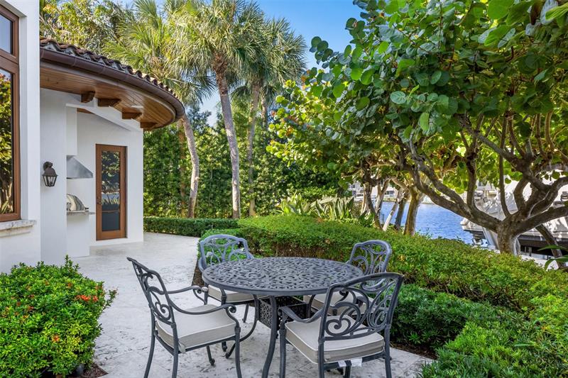 Image 62 of 92 For 632 2nd Key Dr