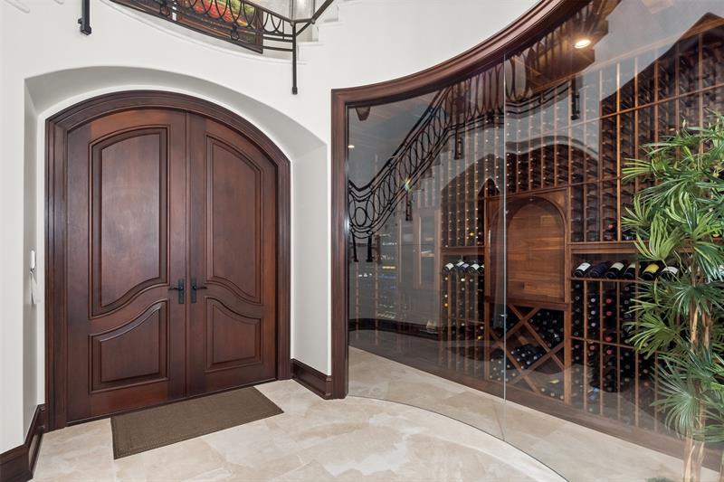 Image 8 of 92 For 632 2nd Key Dr