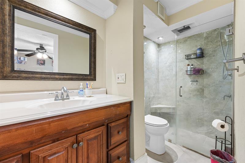 Image 10 of 23 For 6075 Sabal Palm Blvd  114