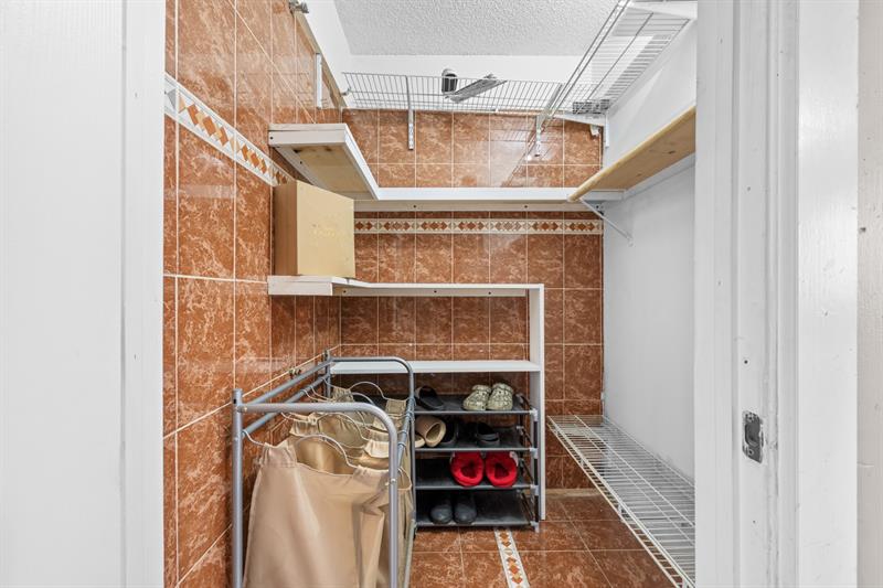 Image 11 of 23 For 6075 Sabal Palm Blvd  114