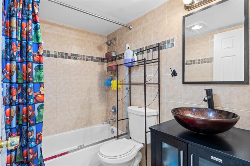 Image 12 of 23 For 6075 Sabal Palm Blvd  114