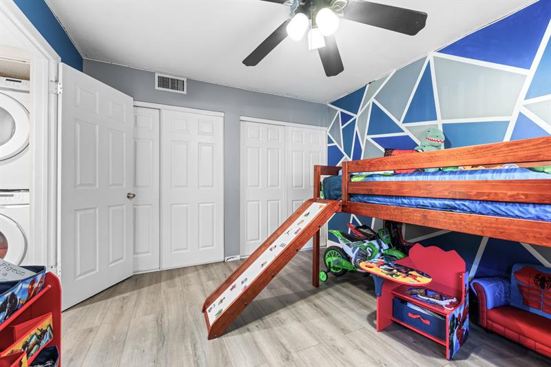 Image 13 of 23 For 6075 Sabal Palm Blvd  114