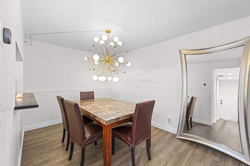 Image 5 of 23 For 6075 Sabal Palm Blvd  114