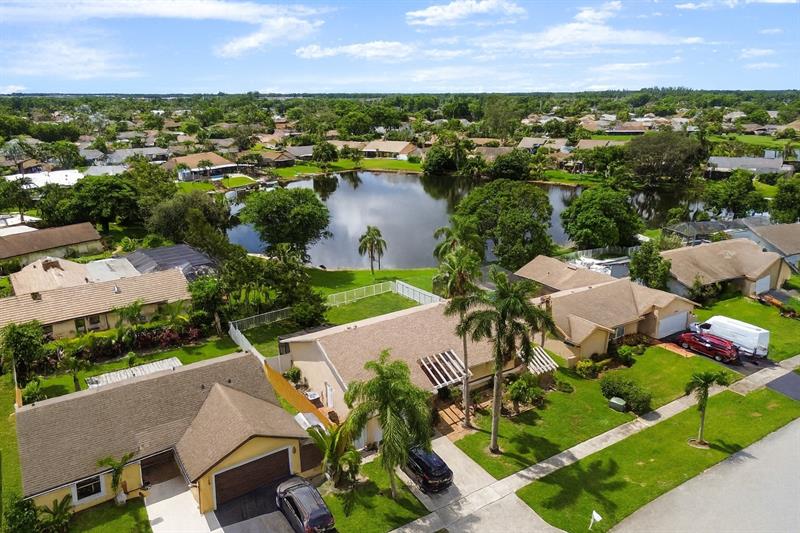 Details for 9477 Burlington Pl, Boca Raton, FL 33434