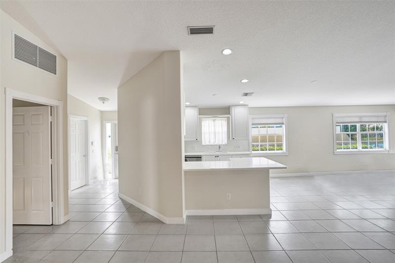 Image 11 of 44 For 8168 Montserrat Pl