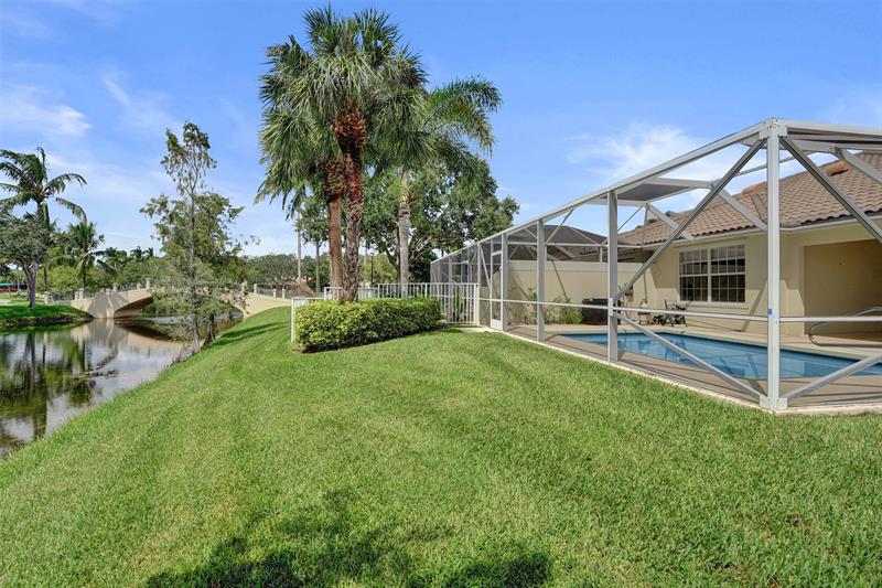 Image 36 of 44 For 8168 Montserrat Pl