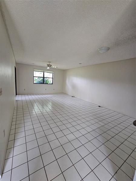 Image 8 of 14 For 263 Deerfield Ct