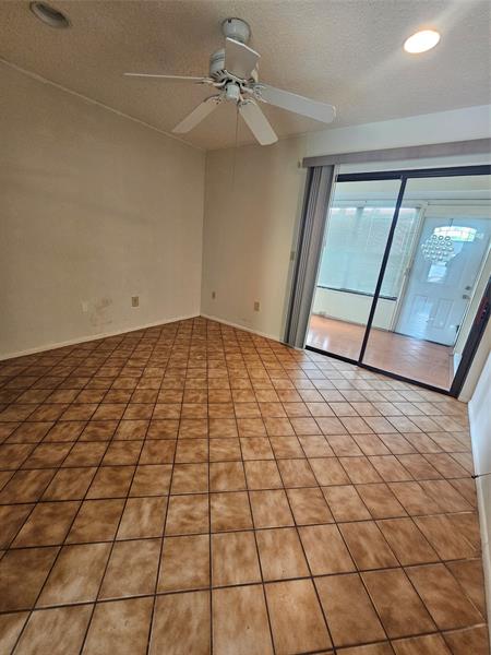 Image 9 of 14 For 263 Deerfield Ct