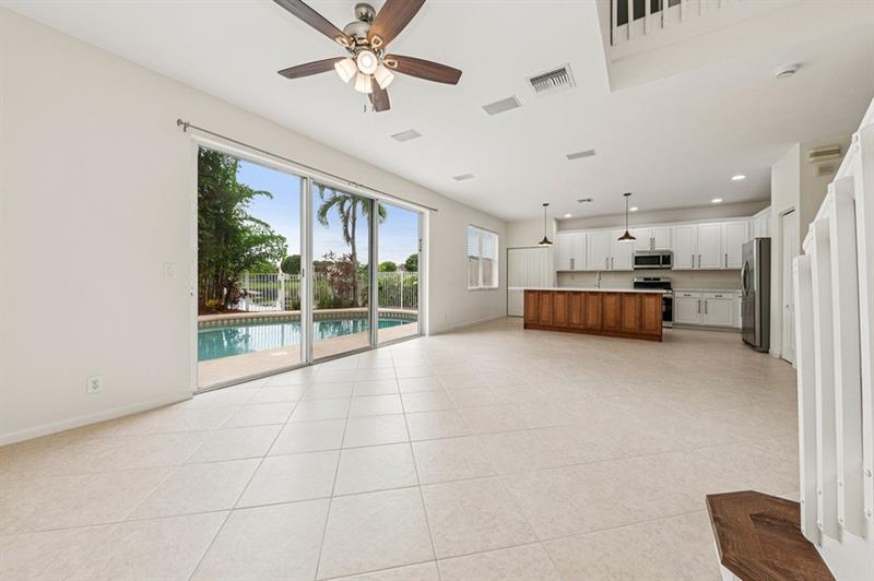 Image 11 of 24 For 106 Newberry Ln