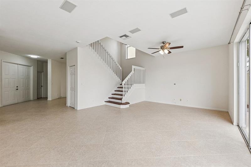 Image 12 of 24 For 106 Newberry Ln